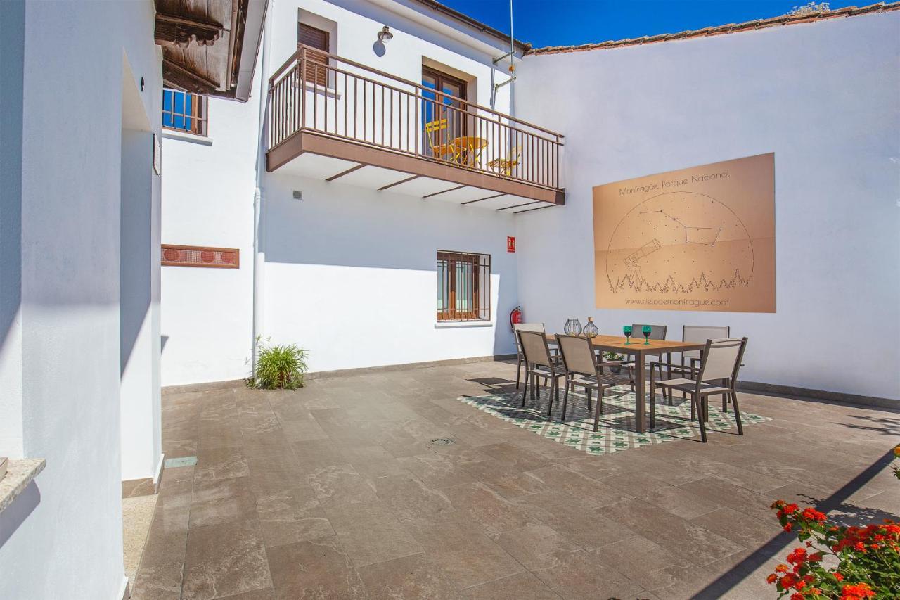 Apartamentos Rurales Cielo De Monfraguee Malpartida De Plasencia Exterior photo